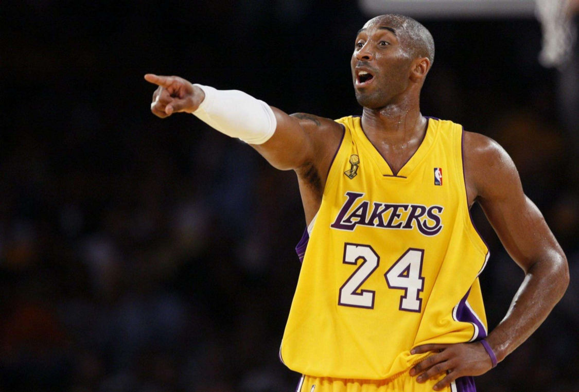 曼巴精神越来越抽象!旧将称科比不扶起对手,才算曼巴精神!