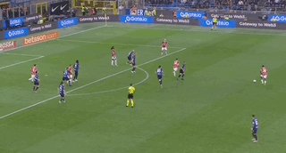 乐鱼官网-【人物】约维奇：从被遗忘的到德比主角