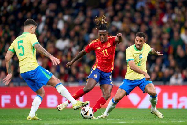 乐鱼体育-【现场】巴萨神童征服伯纳乌，西班牙找到秘密武器？