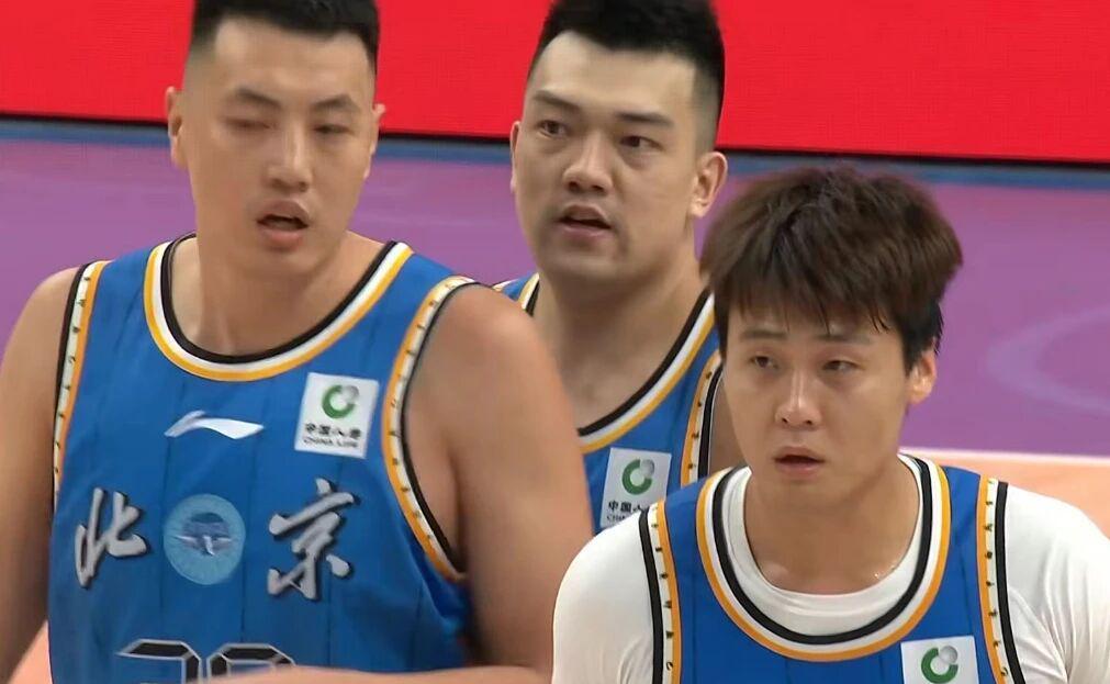 乐鱼体育app-北京男篮翟晓川受伤 麦考尔崔永熙一对一特训 北控朱松玮阶段报销