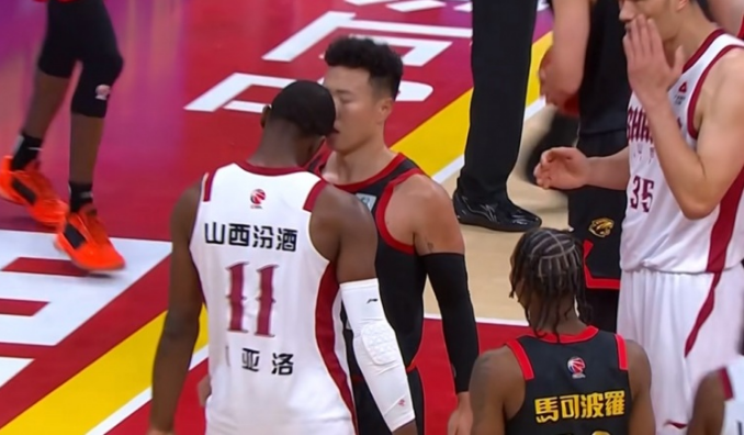 主帅被驱逐+2分钟7T!山西遭深圳终结3连胜 贺希宁23分