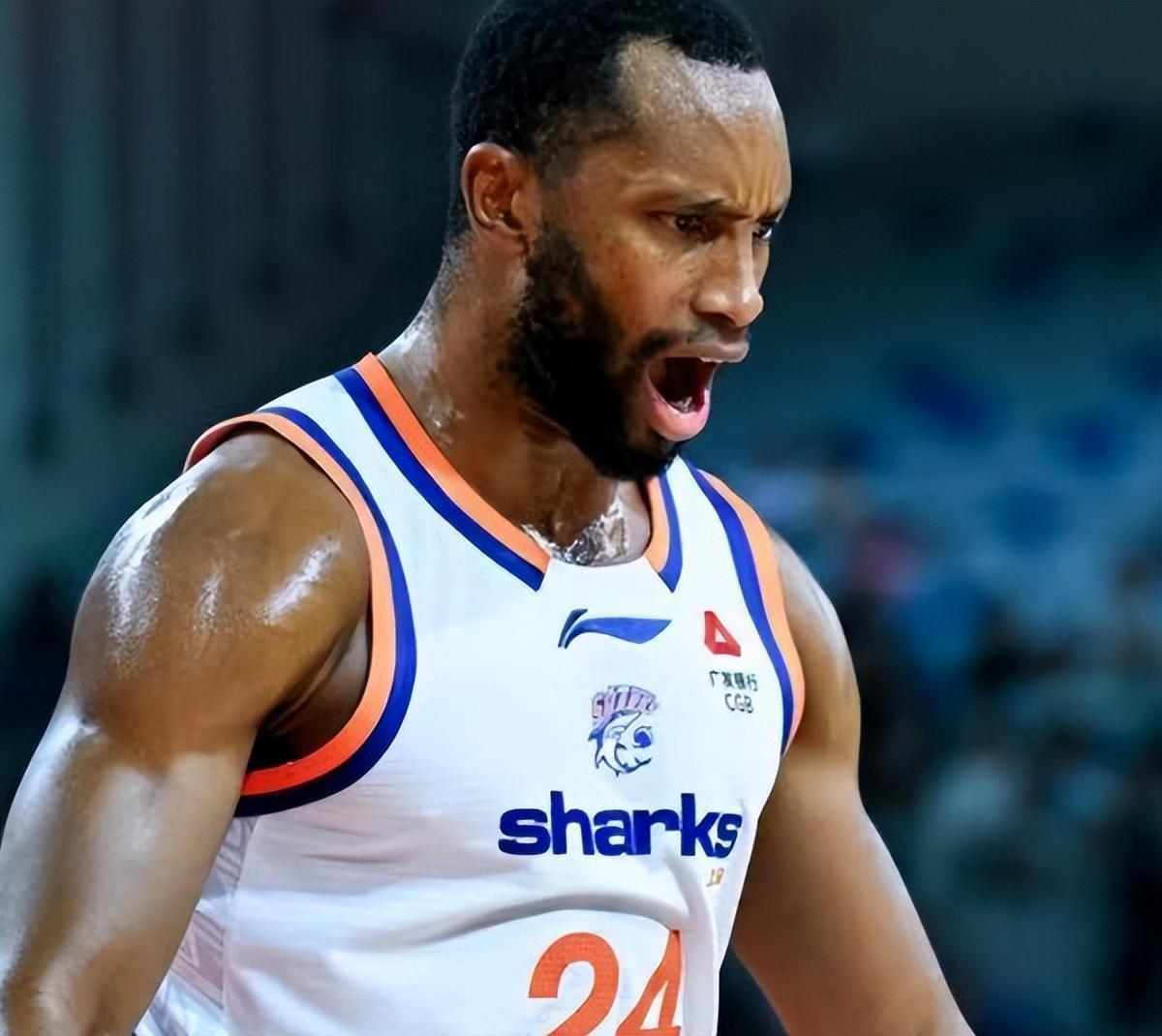 乐鱼体育-CBA最新积分榜:上海大胜30分,辽宁79-84山东3连败,广州第11