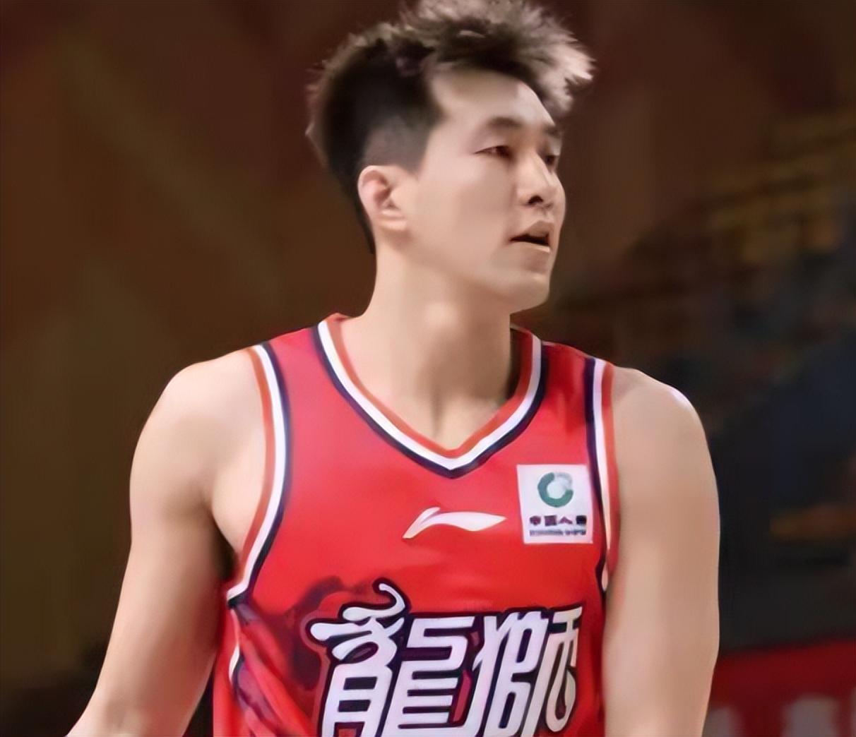 乐鱼体育-CBA最新积分榜:上海大胜30分,辽宁79-84山东3连败,广州第11